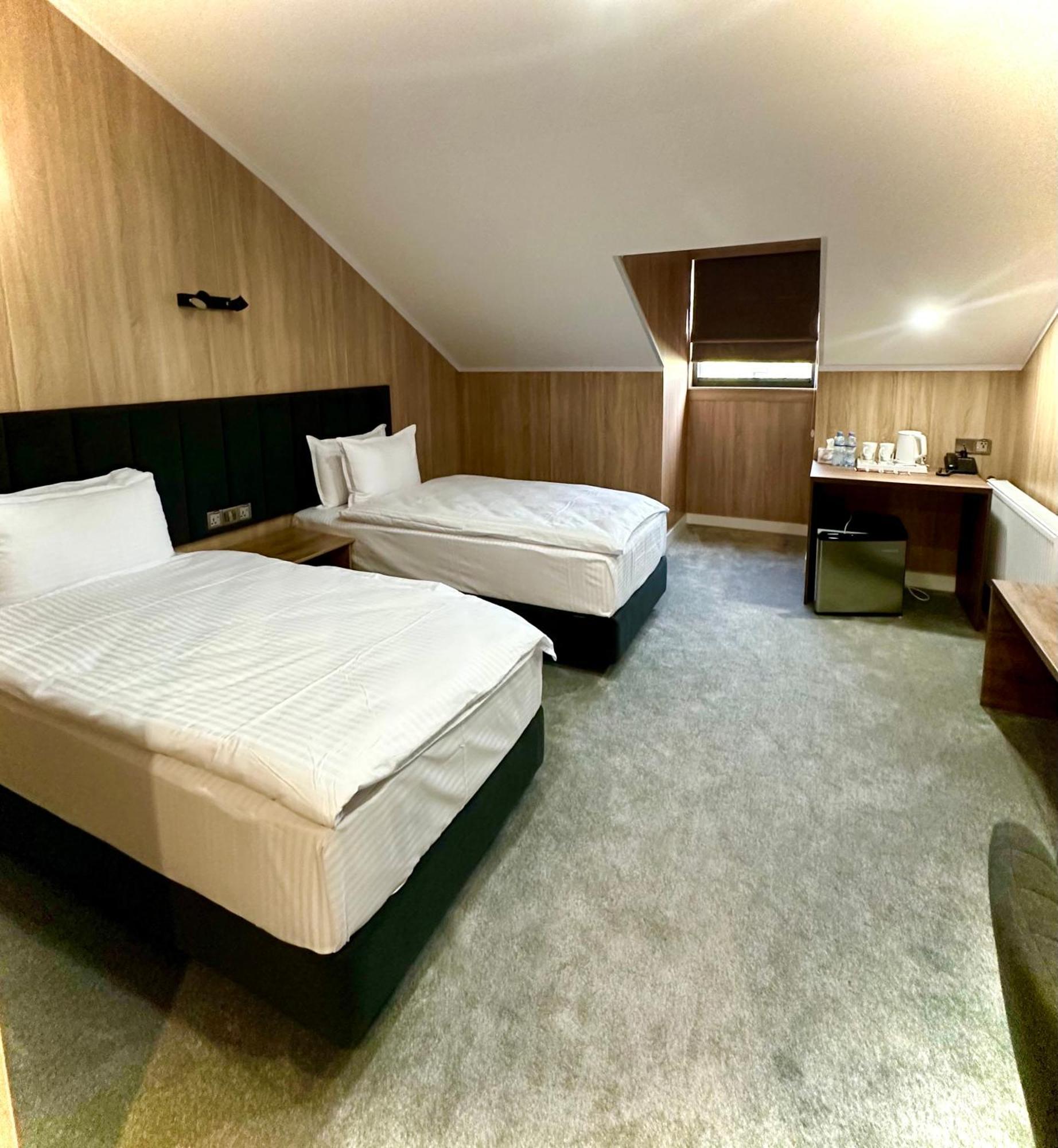 Wellfort Hotel Samarkand Esterno foto